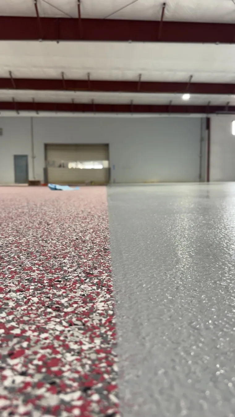 Red, white and black flake floor in a commercial building